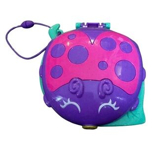 Polly Pocket World Lil’ Ladybug Garden Compact